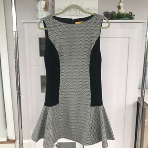 Alice & Olivia Black Diamond Pattern Dress Size L
